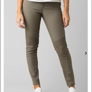 Prana Brenna Pant